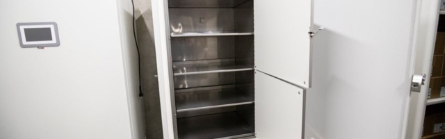 Selgus majas: kes jagab terviseameti külmkapist koroonavaktsiine?