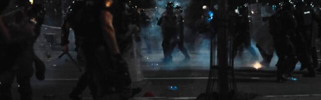 Haos u Novom Sadu: Policija primenila brutalnu silu, ispaljene velike količine suzavca