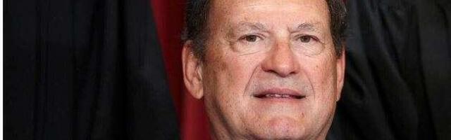 Kohtunik Alito Dissent ütleb, et enamus “väriseb” kohustusest sõnavabaduse kohtuasjas