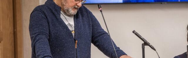 Narva volikogu esimehe Mihhail Stalnuhhini umbusaldamine kukkus läbi