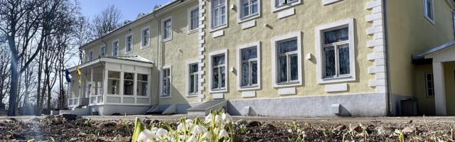 Raamatu aasta esimene bussiretk Järvamaal viib paikadesse, kus au sees on raamat ja tema lugu