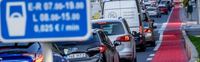 Tõnu Peets: vaatan õudusega jalgratturit Tallinna kesklinnas. Miks ta siin jala ei või käia? Miks ta trammiga ei või sõita?
