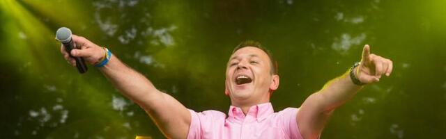 „Poleks uskunudki, et soovijaid nii palju on!“ Respekti ninamees kergitas ansambli värske naislaulja kohalt saladuseloori