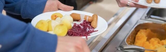 Rohkem puu- ja köögivilju! Kooli- ja lasteaiatoidud muutuvad juba sellest sügisest tervislikumaks