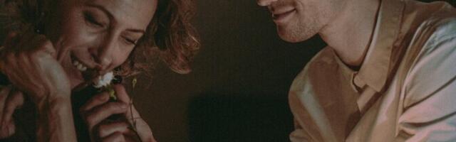 Arvustus. "Murdja": hotellituba kahele, üksildasel planeedil