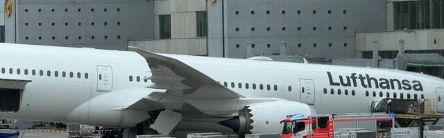 Lufthansa Boeingi lennuk kukkus Frankfurdi lennujaamas ninapidi, mitu töötajat sai vigastada