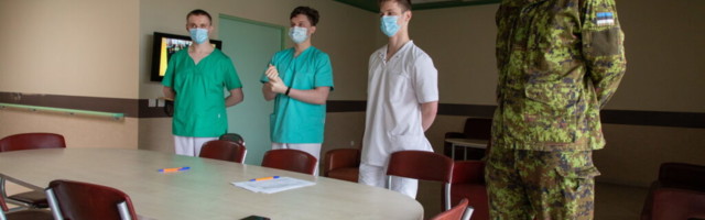 Tagalapataljoni parameediku kursuse lõpetanud ajateenijad on praktikal Järvamaa haiglas