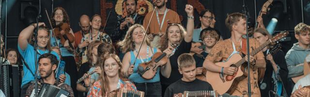 Viljandi pärimusmuusika festival avalikustas juubelipeo teema ning kutsub kunstnikke kujunduskonkursile