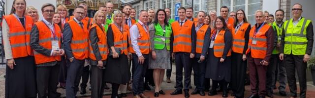 Hulk IT-firmasid sõitis koos minister Keldoga Soome külastama tööstusettevõtteid