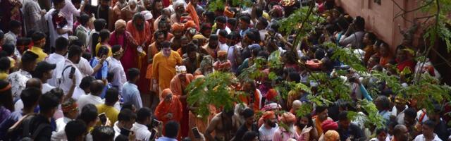 India religioossel üritusel hukkus vähemalt 87 inimest