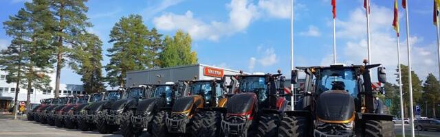 Esimesed 50 Valtra S-seeria traktorit anti pidulikult omanikele üle