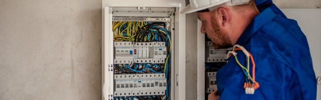 Uuring: töötajate puudujääk töötlevas tööstuses takistab Eesti majandusarengut