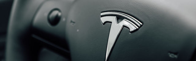Tarbijavaidluste komisjon päästis renditud Teslaga 154 km/h kihutanud autojuhi leppetrahvist