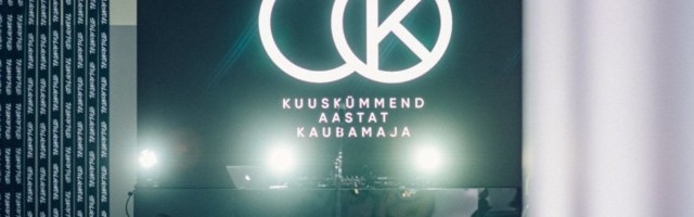 FOTOD | Kaubamaja pidas 60. sünnipäeva ja näitas sügistalviseid trende! Vaata, kes imetlesid moeetendust esireast