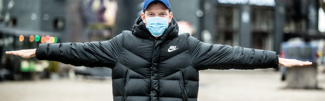 Henrik Kalmet heategevuslikust stand-upist: tundus imelik või vale öelda, et kuulge, andke oma raha meile, meil on äge asi!