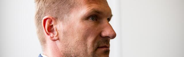 Kwota saadetaksegi hingusele, Vääna süüdistab kuhtumises väliseid tegureid