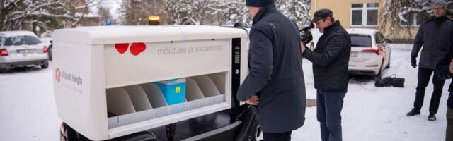 Viljandis transpordib analüüside materjale mehitamata robotkuller