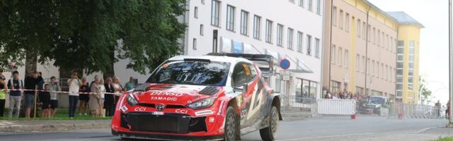 OTSEPILT JA FOTOD | Lõuna-Eesti ralli teisel päeval sõidetakse kuus kiiruskatset. Kes on Evansi selja taga parim eestlane?