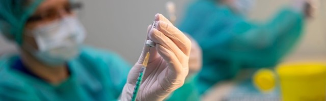 Erasektori töötajate vaktsineerimine lükkub veelgi edasi