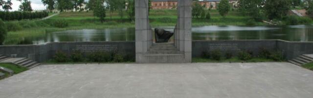 Tartu tahab Raadi sõjamonumendist vabaneda