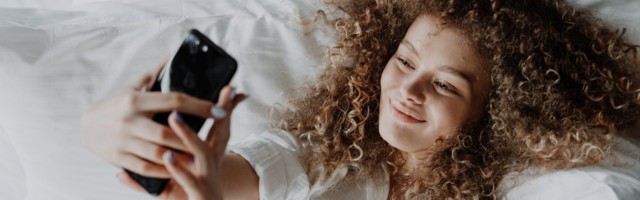 Lülita mobiiltelefon ööseks välja. Professor Lennart Hardell selgitab, miks (video)