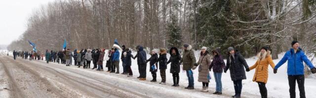 Kagu-Eestis tähistati Vabariigi aastapäeva inimketiga Nursipalu, Väimela ja Võrumaa kaitseks