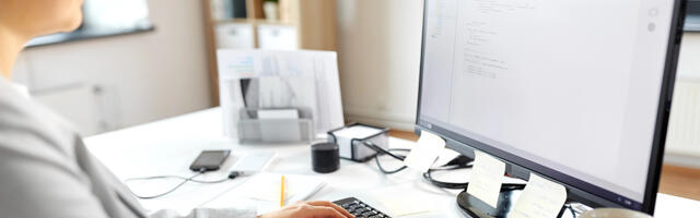 Arvutiga töötamise nõuded Eestis: tervisekontroll, puhkepausid ja ergonoomika