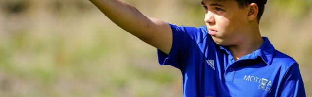 Discgolfimängija Taaniel Mehine tegi võimsa ringi ja on enne finaalpäeva kinni MM-tiitlis
