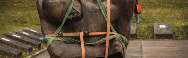 KOLUMN | Liisa Pakosta: miks hoida punasümboolikat alles lastelastele?