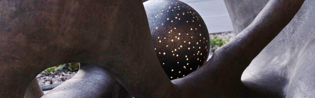 Viljandi Tervikumi hoone skulptuur jutustab hoolivusest ja armastusest