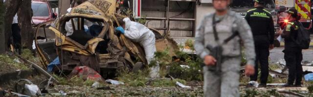 Colombia sissid hävitasid politsei helikopteri, lisaks plahvatas autopomm. Hukkus 18 inimest