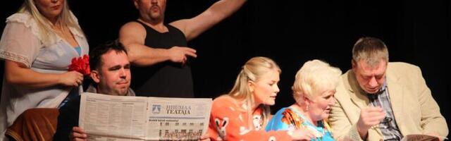 Naaditeater mängib taas “Perekonda“