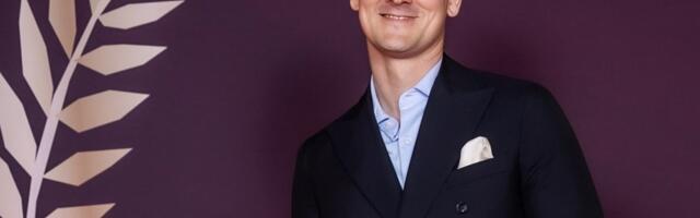 KLÕPS | Pages karge ilma eest! Telesaatejuht Jüri Butšakov võttis perega soojal maal aja maha