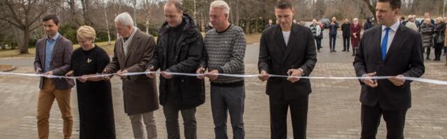 Hiiumaa haigla renoveeritud peahoone avas uksed