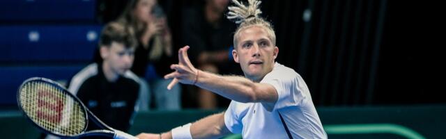 Lajal andis ATP turniiril endisele maailma 21. reketile lahingu, kuid sai 24 tunni jooksul teise kaotuse