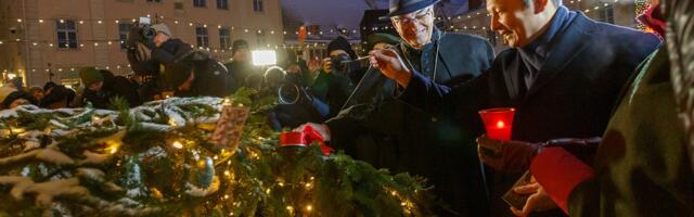 Esimese advendiküünla süütasid linnapea Mihhail Kõlvart ja Tallinna praost Jaan Tammsalu