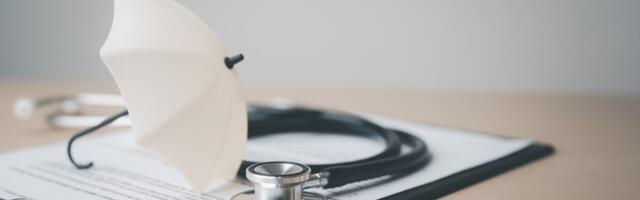Soomlaste kasvav huvi eratervisekindlustuse vastu on seltsid valvsaks teinud
