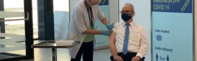 VIDEO | Lätis vaktsineeritakse täna koroonaviiruse vastu praegused ja endised kõrged riigitegelased