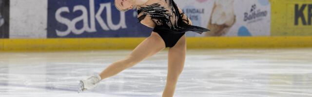 Iluuisutamise juunioride Eesti meistriks tuli Maria Eliise Kaljuvere, noormeeste seas oli vaid üks osaleja