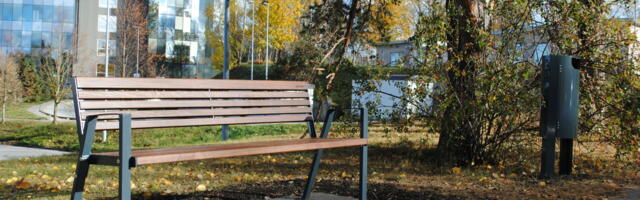Kristiine linnaosasse paigaldati uus ja kaasaegne tänavamööbel