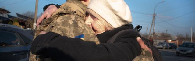 Ukraina mehed abielluvad puuetega naistega, et rindele saatmisest pääseda