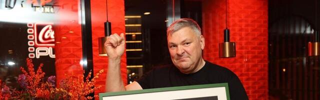 FOTOD | Marko Pomerants esitles kommunikatsioonile pühendatud raamatut. Esitlusel kingiti talle maal 