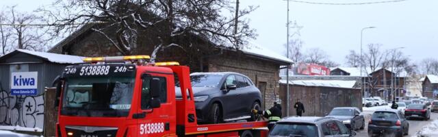 Tallinnas Telliskivi tänaval on avarii tõttu liiklus häiritud