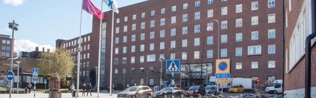 Rootsi Karolinska haigla on kimpus laste soosandistamise süüdistustega