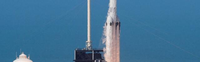 FOTO | SpaceXi üliraske rakett sooritas oma juubelilennu