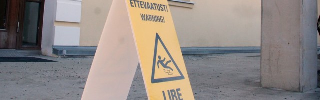 JUHTKIRI Ametniku poliitiline ohverdus
