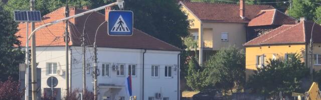 Macut i Dačić bez najave u Svrljigu – tajna poseta najviših funkcionera zbog isporuke 8 rezervoara vode