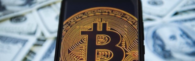 PÄEVA TEEMA | Erki Koldits: bitcoin on küll kriisis, kuid pole seltskonda, kus krüptost ei räägita