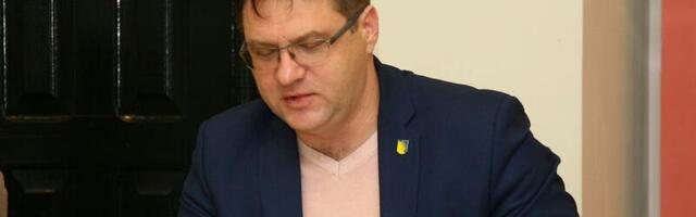 Korruptsioonikahtluse saanud Kohtla-Järve aselinnapea lahkus Reformierakonnast