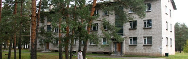 Kohtla-Järve linn müüb 40 eurot maksvat korterit